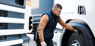 Blog Enhancing Fleet Safety Fleet Maintenance 1900X640
