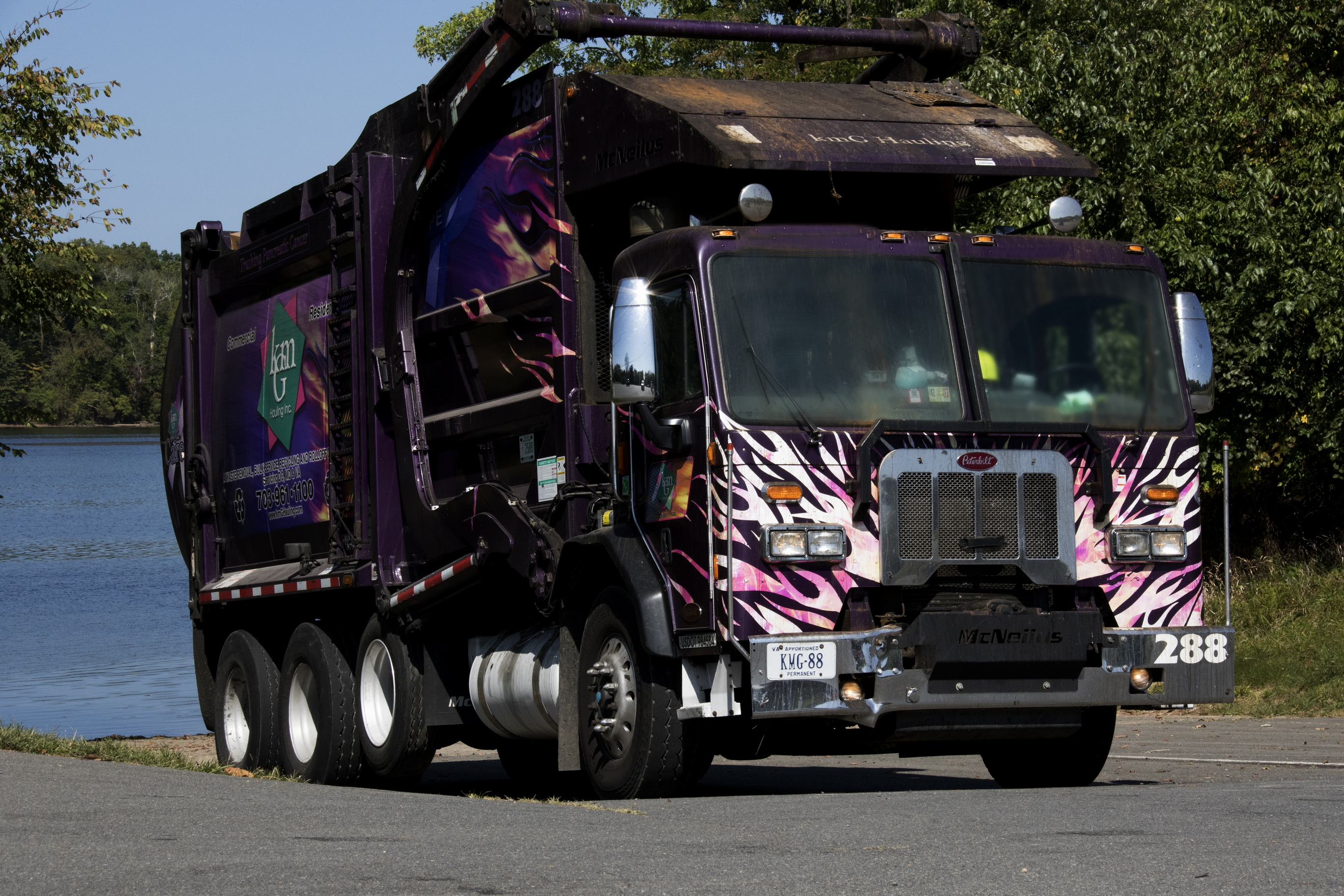 kmG truck