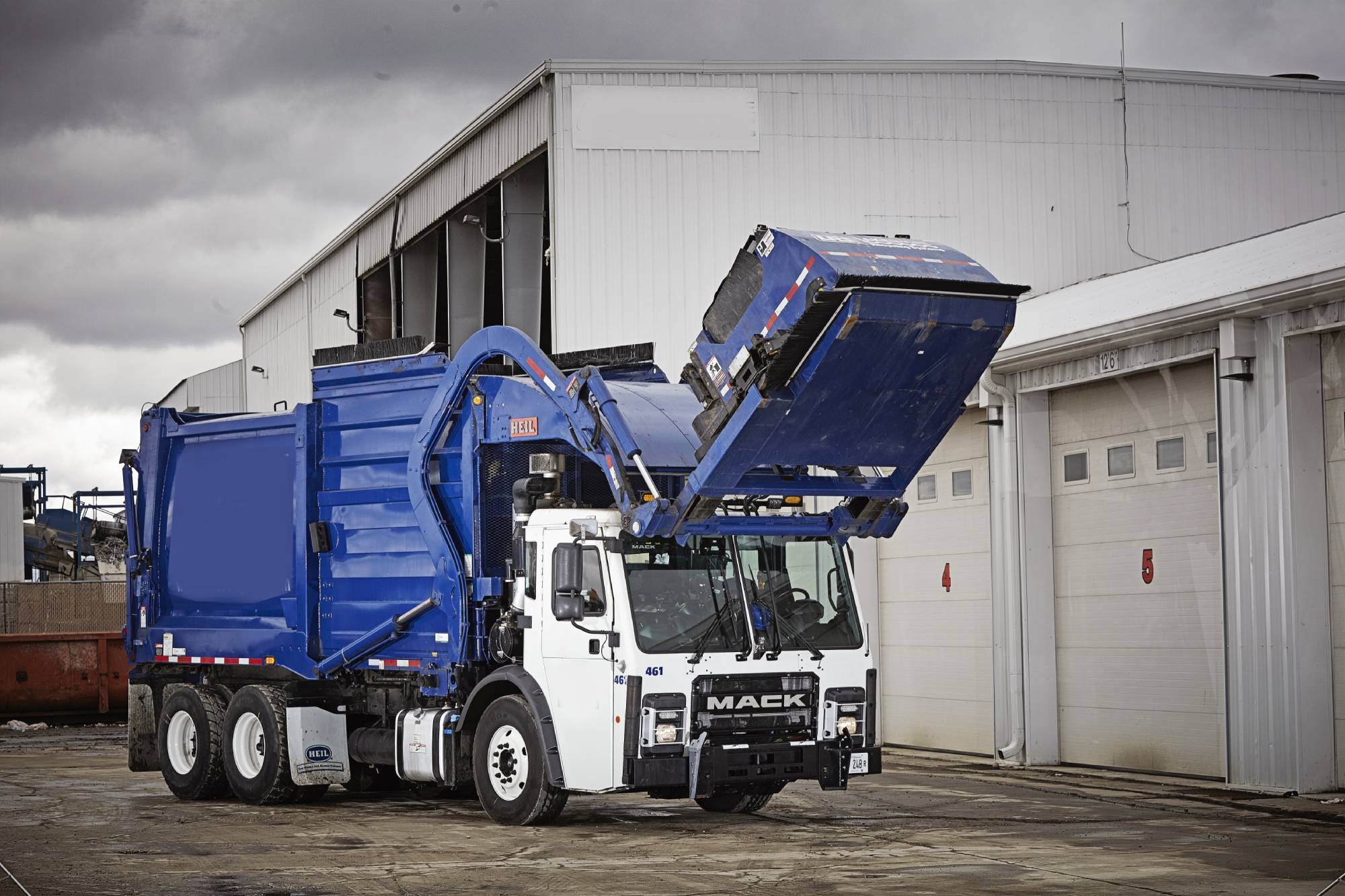 Blue Truck Mack