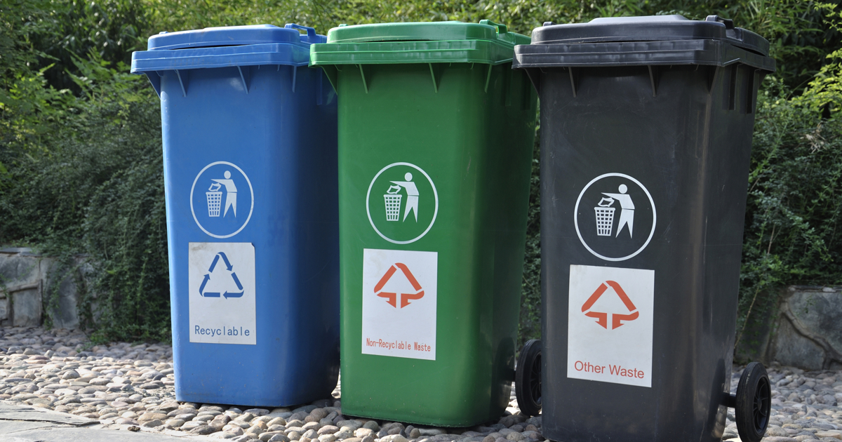 Где находится мусорка. Надписи на мусорных Баках в Финляндии.