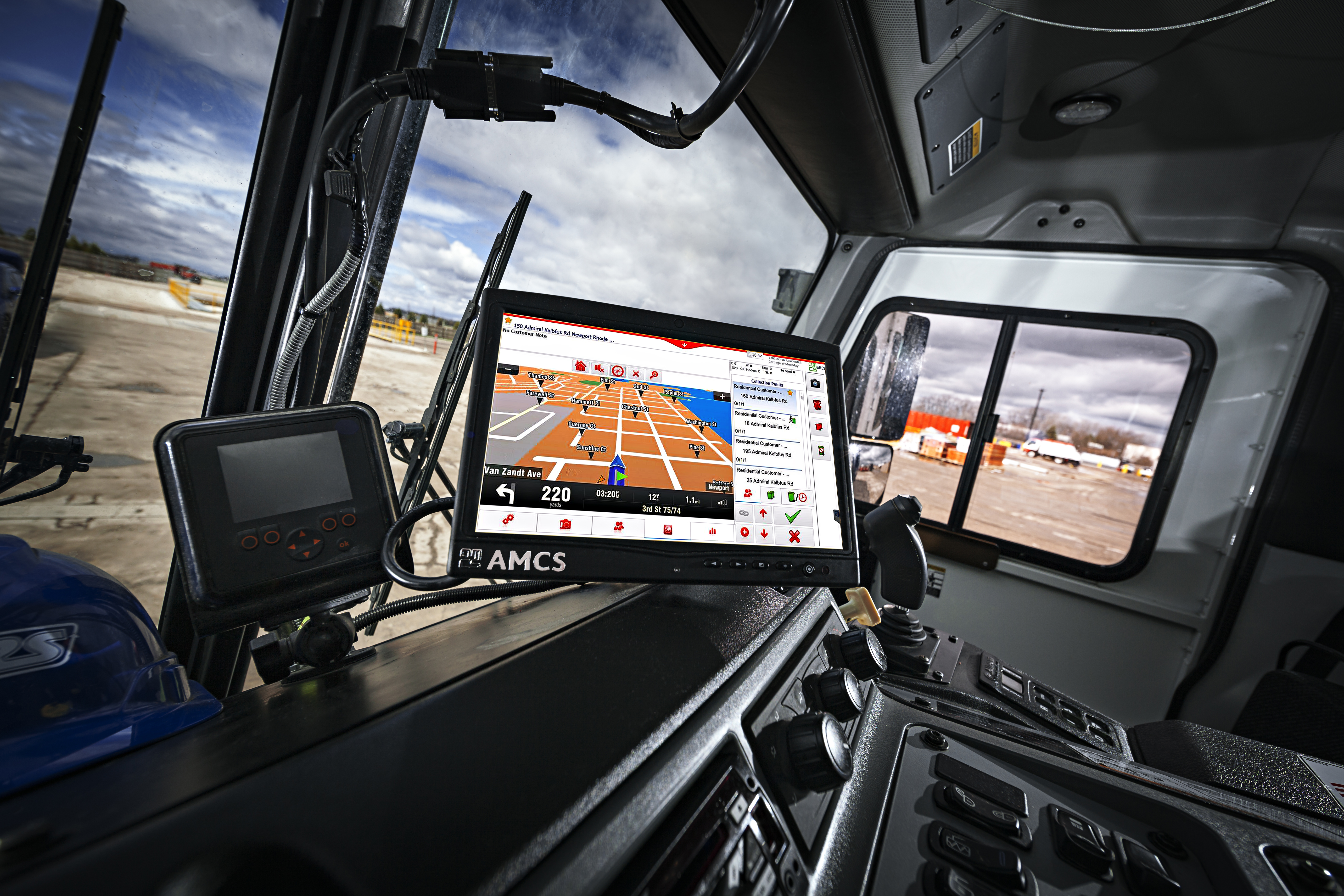 Amcs Mobile Workforce Solution Paperless Operations Android Device Tablet